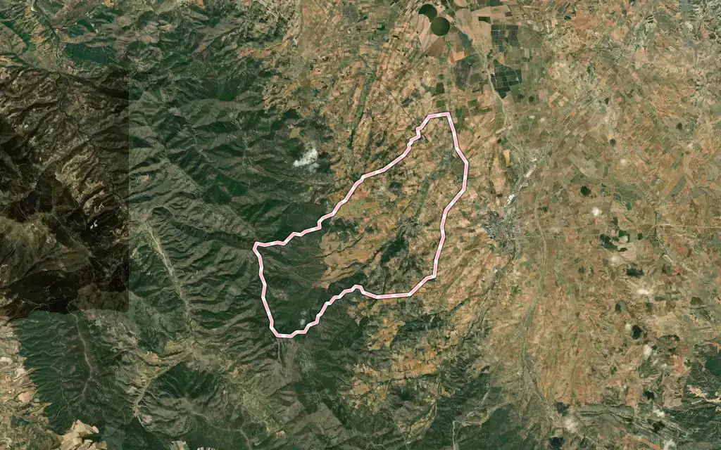 Vista satélite de Aguarón con su contorno administrativo