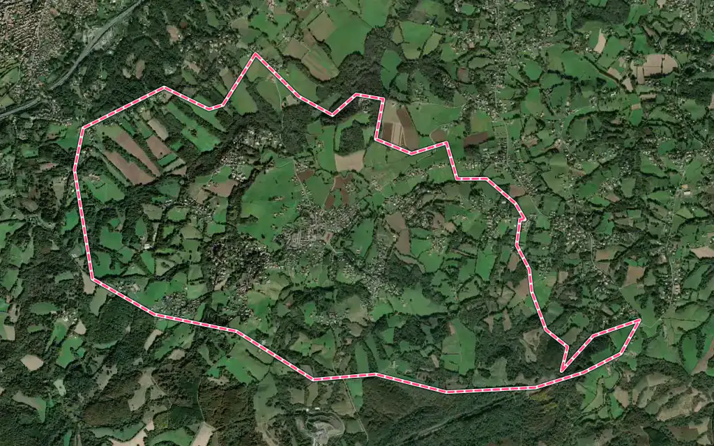Vue satellite de Ahetze avec ses contours administratifs