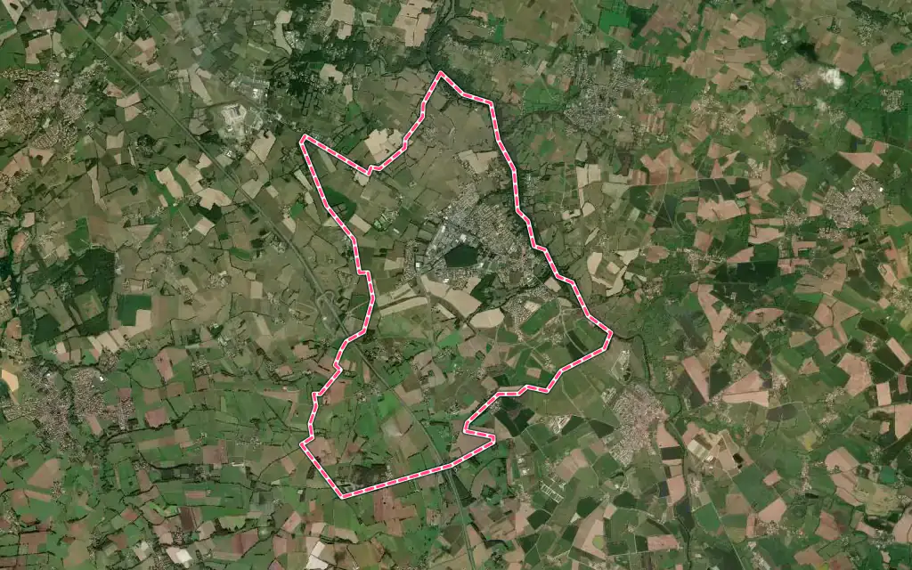 Vue satellite de Aigrefeuille-sur-Maine avec ses contours administratifs