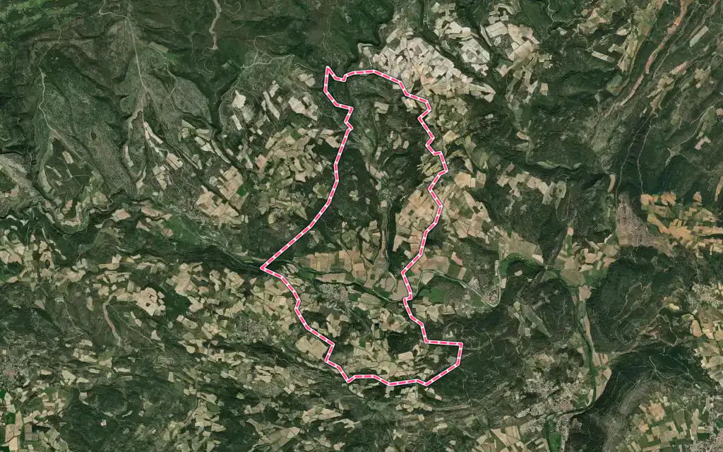 Vue satellite de Aigues-Vives avec ses contours administratifs