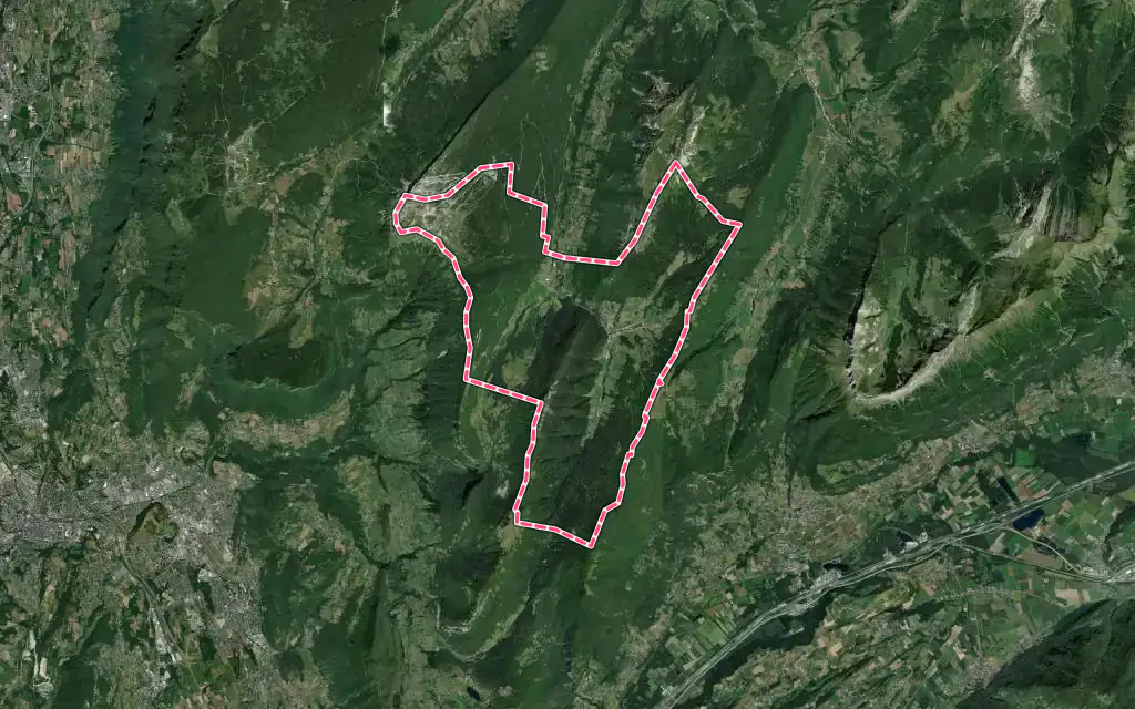 Vue satellite de Aillon-le-Jeune avec ses contours administratifs