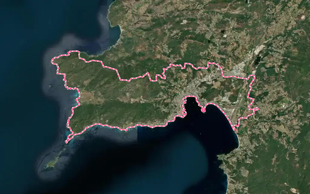 Vue satellite de Ajaccio avec ses contours administratifs