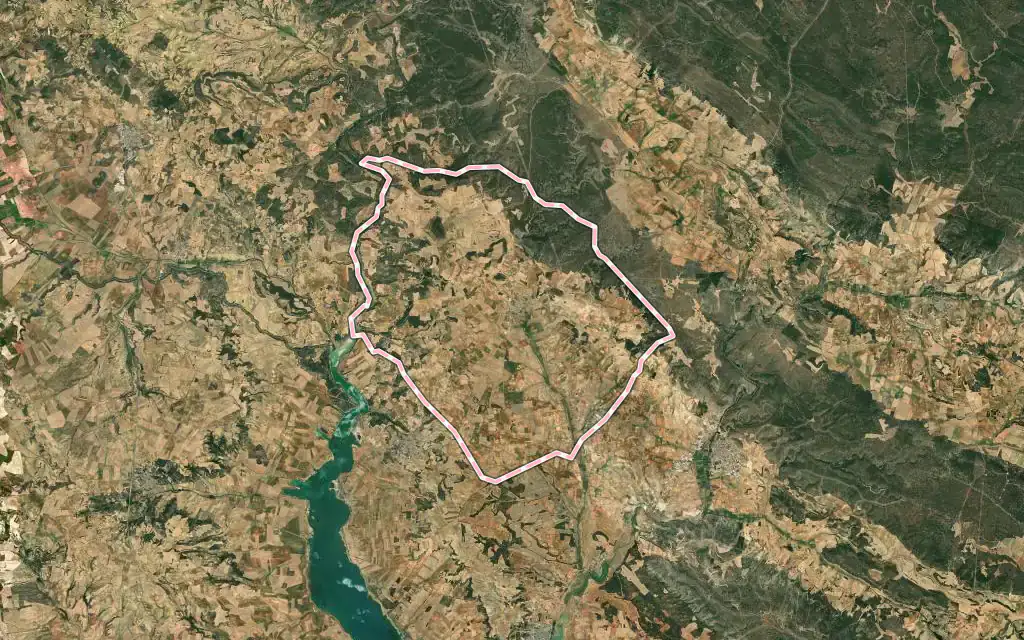Vista satélite de Albaladejo del Cuende con su contorno administrativo