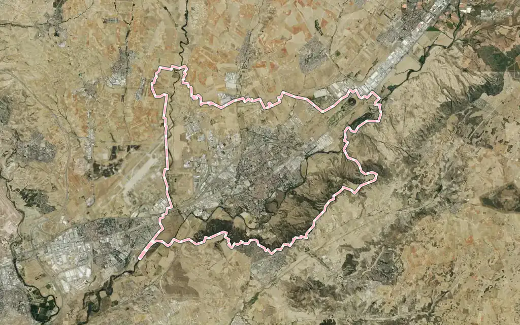 Vista satélite de Alcalá de Henares con su contorno administrativo