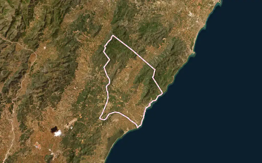 Vista satélite de Alcalà de Xivert con su contorno administrativo