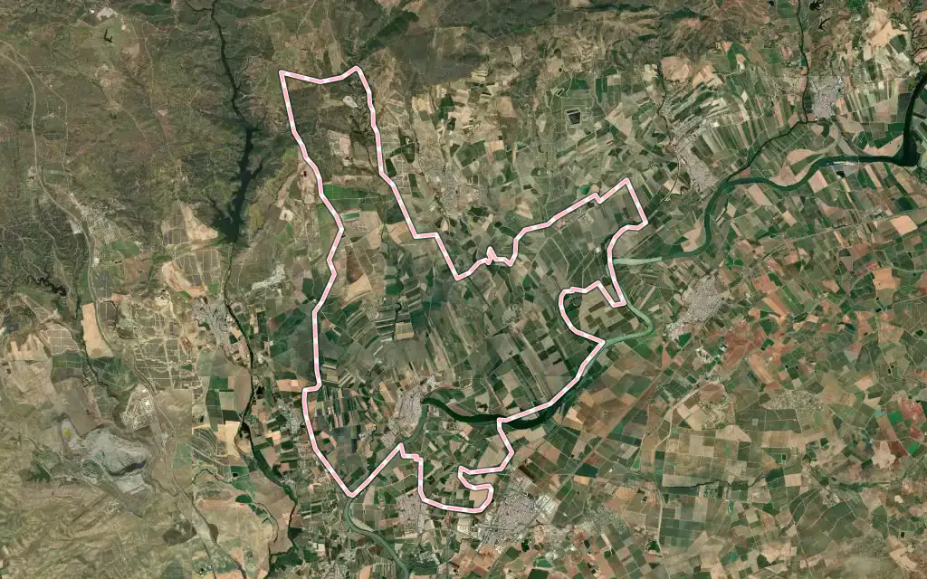 Vista satélite de Alcalá del Río con su contorno administrativo