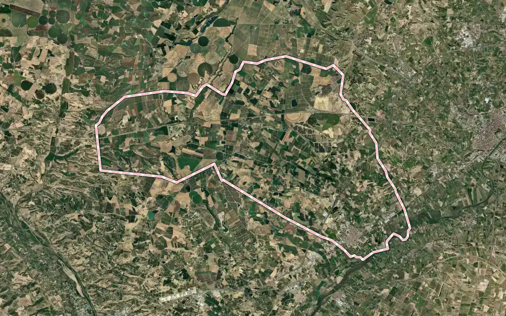 Vista satélite de Alcarràs con su contorno administrativo