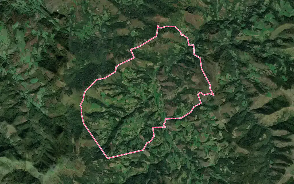 Vue satellite de Aldudes avec ses contours administratifs