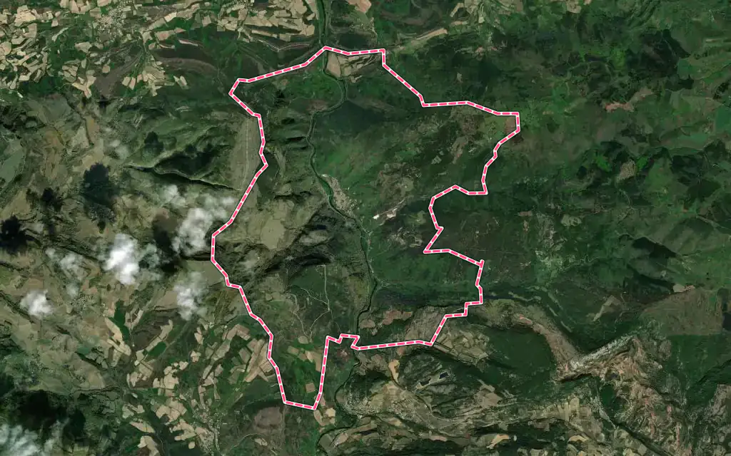 Vue satellite de Alet-les-Bains avec ses contours administratifs