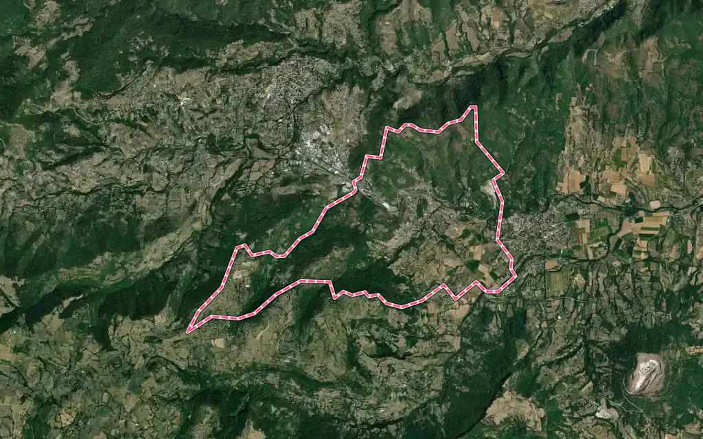 Vue satellite de Alissas avec ses contours administratifs