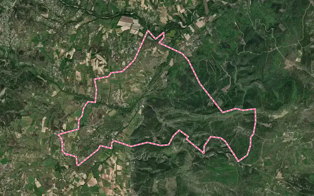 Vue satellite de Allègre-les-Fumades avec ses contours administratifs