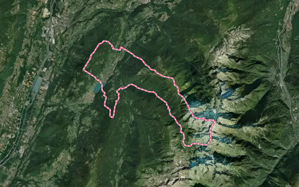 Vue satellite de Allevard avec ses contours administratifs
