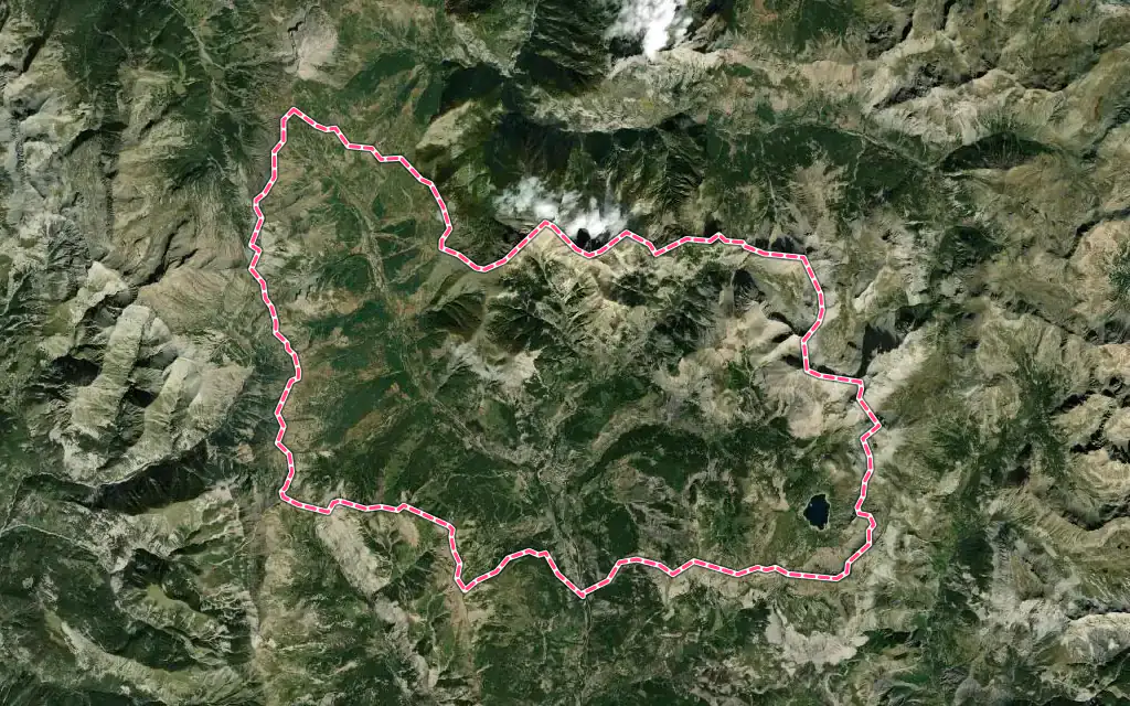 Vue satellite de Allos avec ses contours administratifs