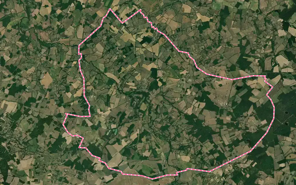 Vue satellite de Alloue avec ses contours administratifs