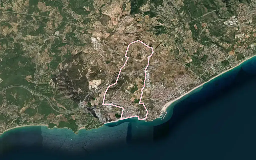 Vista satélite de Altafulla con su contorno administrativo