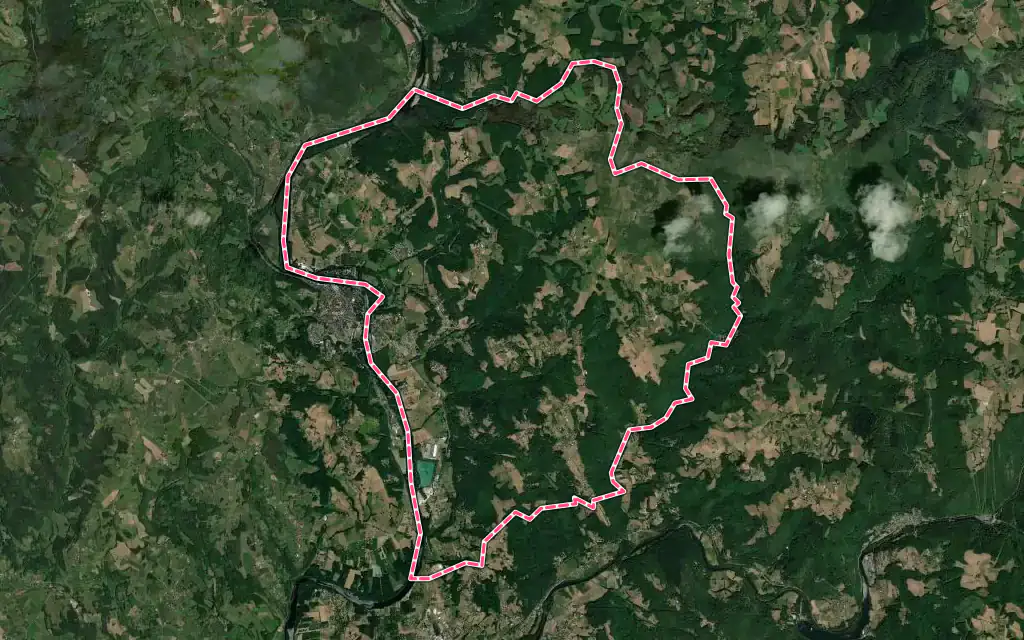 Vue satellite de Altillac avec ses contours administratifs