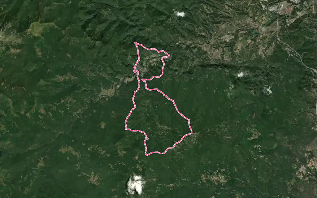 Vue satellite de Amélie-les-Bains-Palalda avec ses contours administratifs