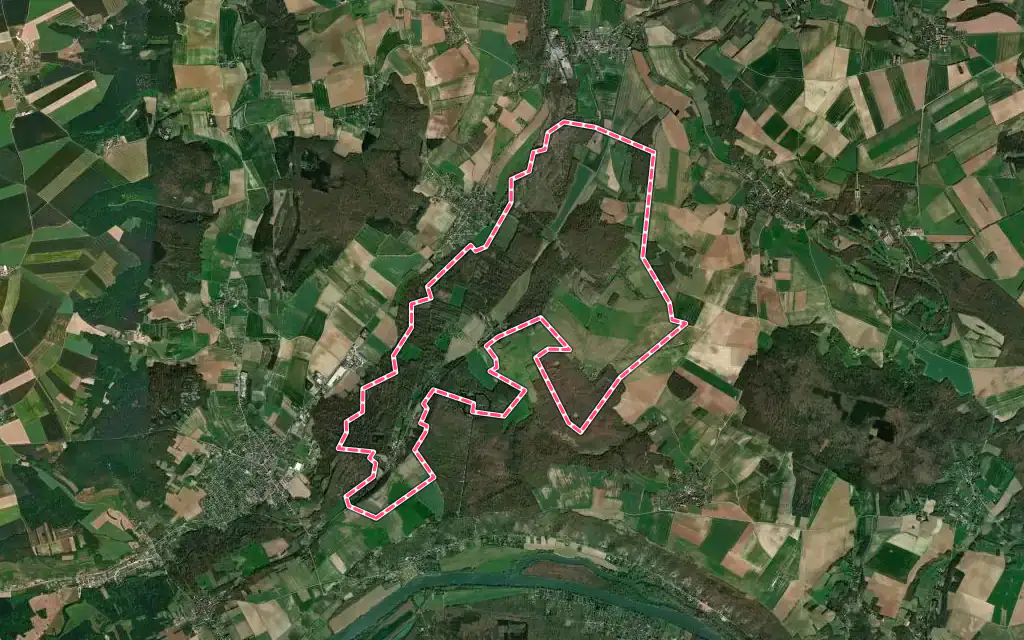 Vue satellite de Amenucourt avec ses contours administratifs
