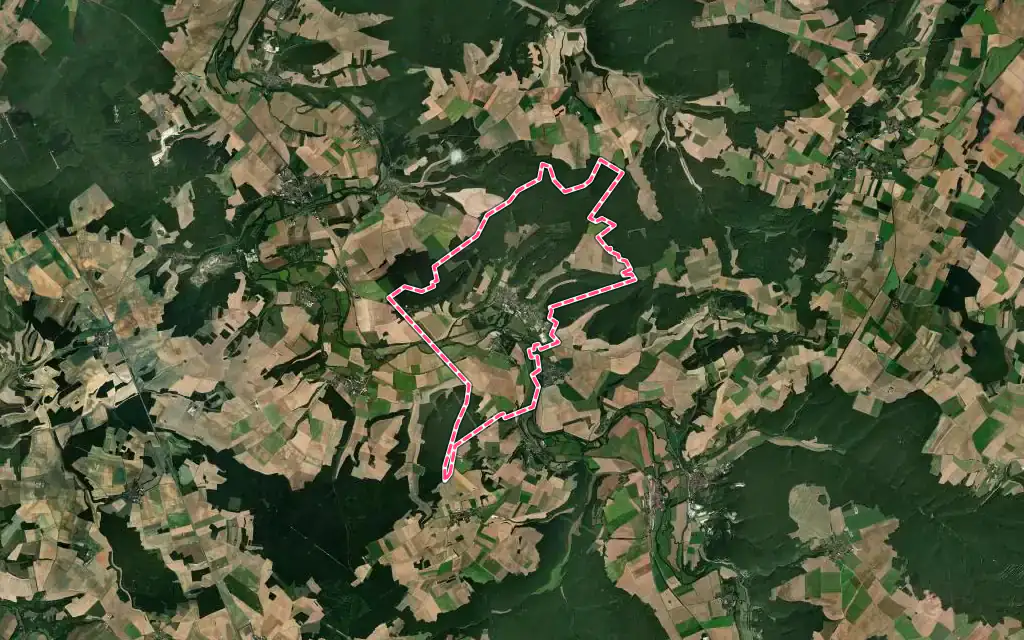 Vue satellite de Ancy-le-Franc avec ses contours administratifs
