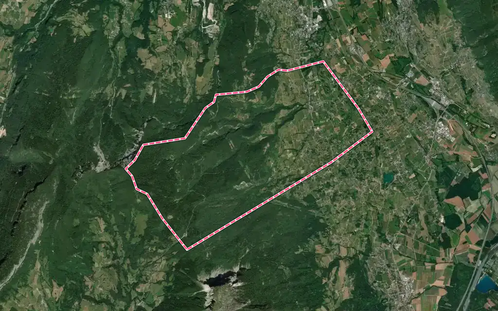 Vue satellite de Apremont avec ses contours administratifs