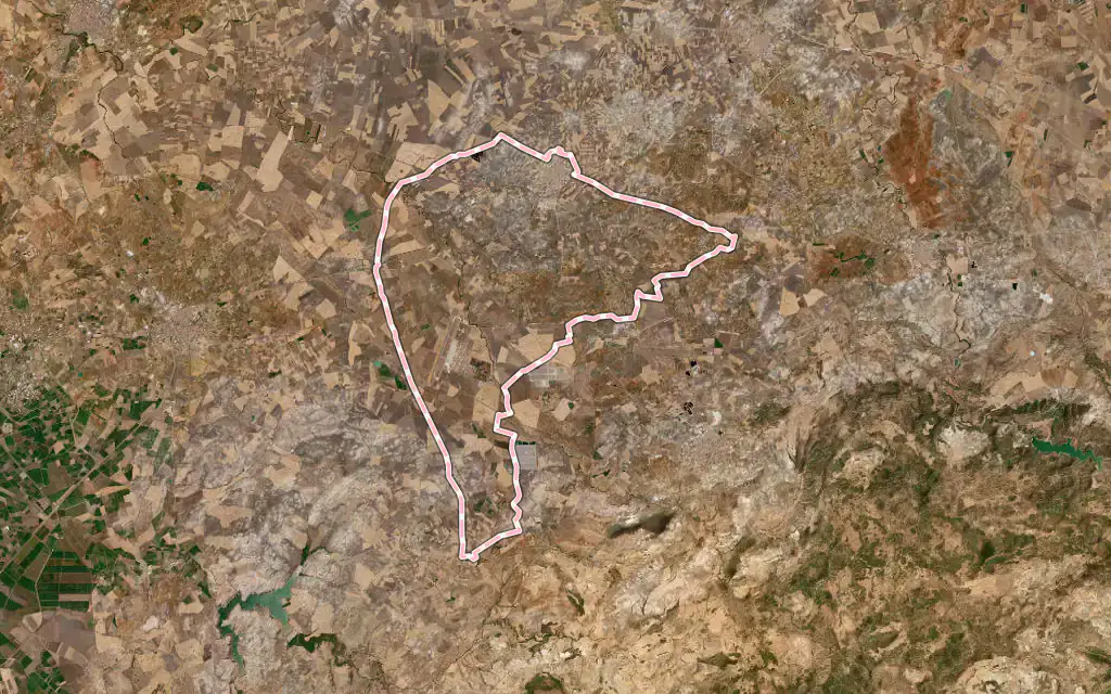 Vista satélite de Arahal con su contorno administrativo