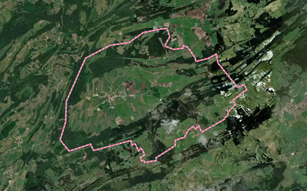 Vue satellite de Arc-sous-Cicon avec ses contours administratifs