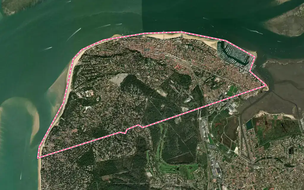 Vue satellite de Arcachon avec ses contours administratifs