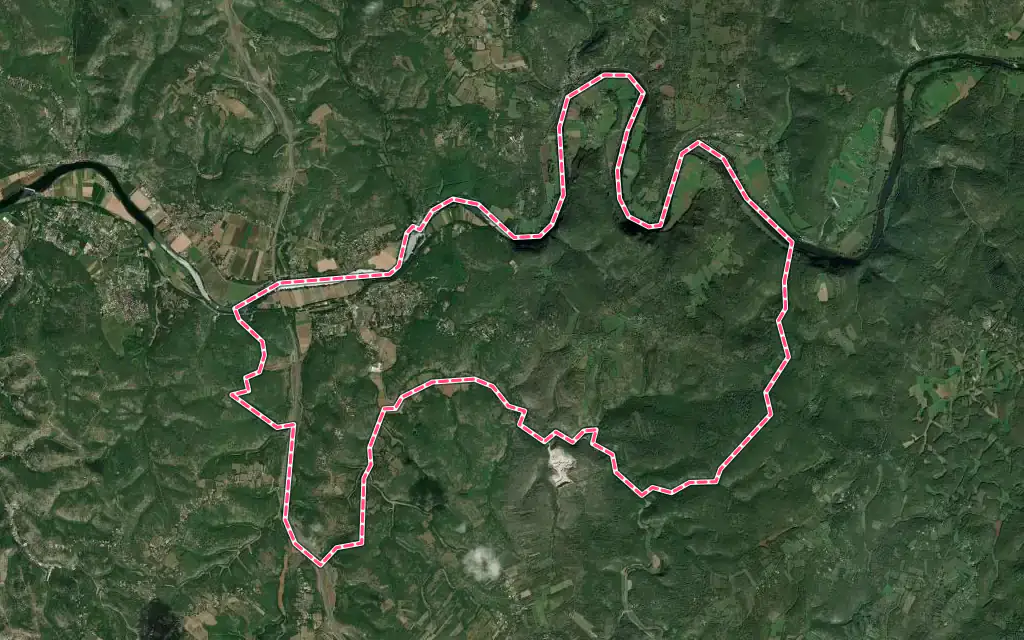 Vue satellite de Arcambal avec ses contours administratifs