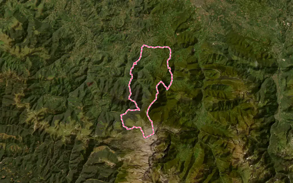 Vue satellite de Arette avec ses contours administratifs