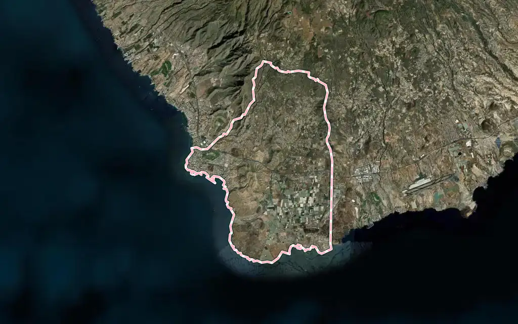 Vista satélite de Arona con su contorno administrativo
