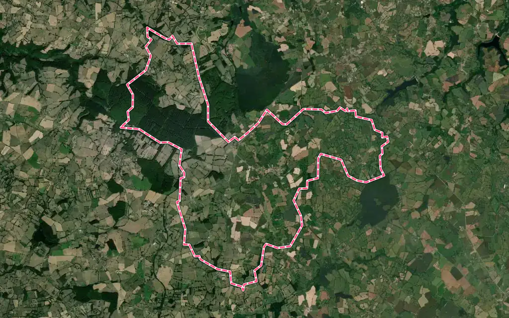 Vue satellite de Arpheuilles-Saint-Priest avec ses contours administratifs