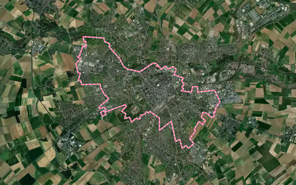 Vue satellite de Arras avec ses contours administratifs