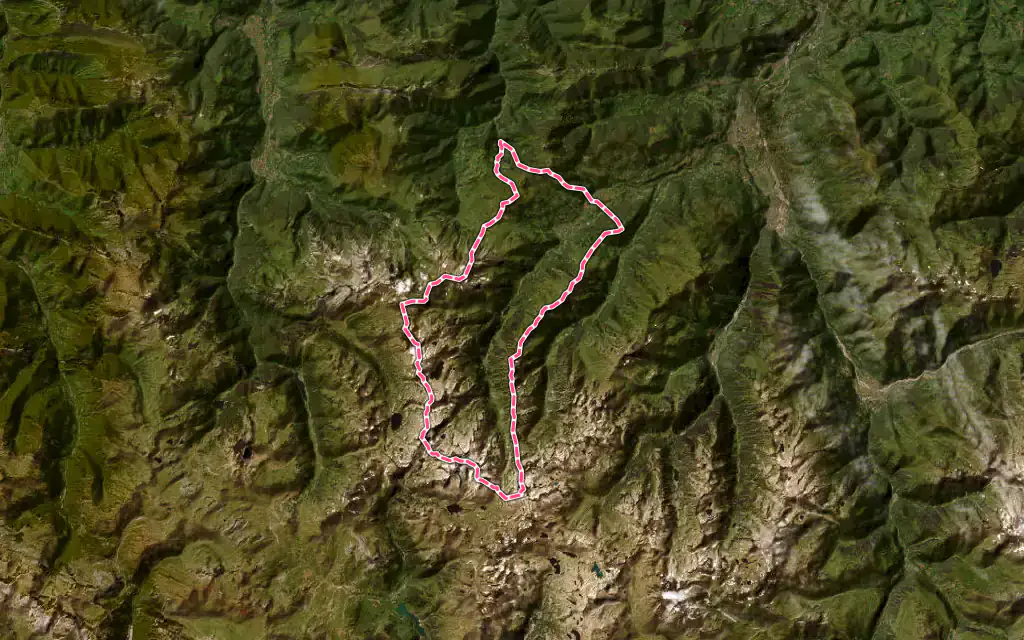 Vue satellite de Arrens-Marsous avec ses contours administratifs