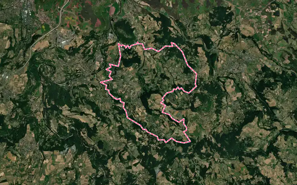 Vue satellite de Arsac-en-Velay avec ses contours administratifs