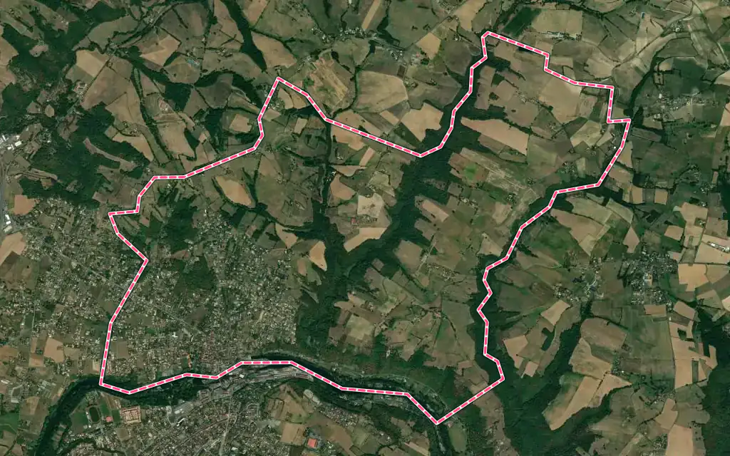 Vue satellite de Arthès avec ses contours administratifs