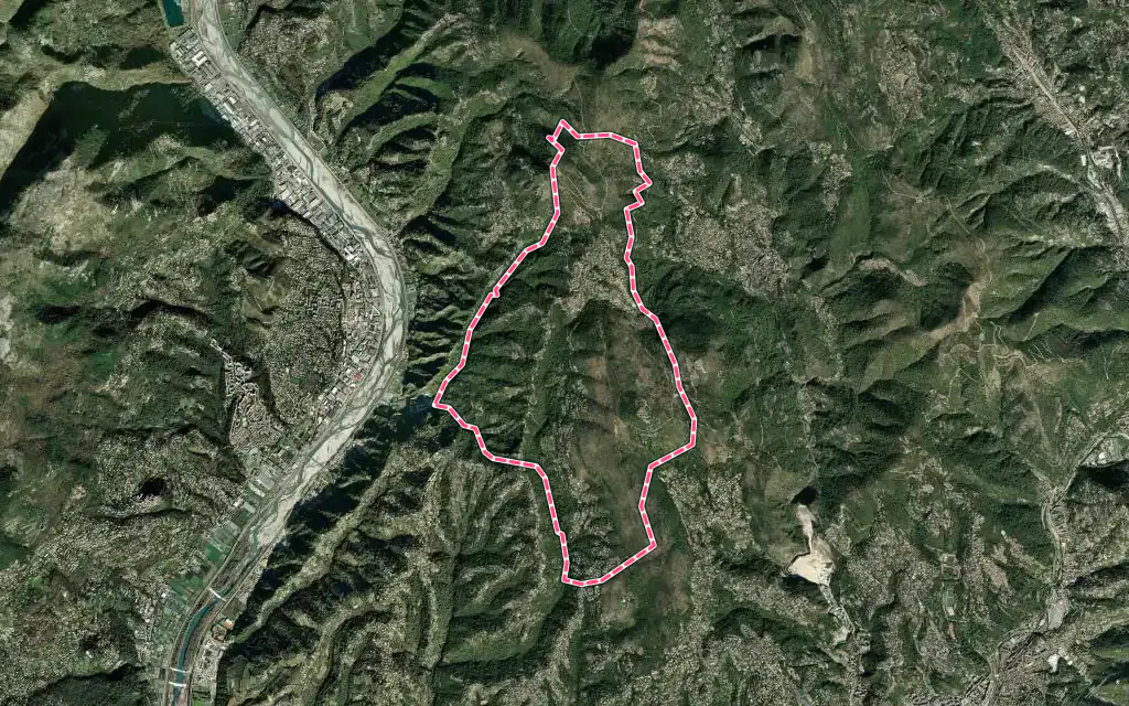 Vue satellite de Aspremont avec ses contours administratifs