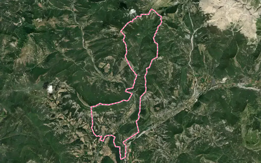 Vue satellite de Aspres-sur-Buëch avec ses contours administratifs