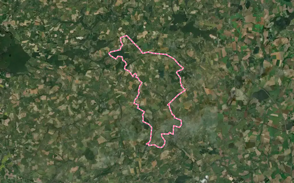 Vue satellite de Assé-le-Boisne avec ses contours administratifs