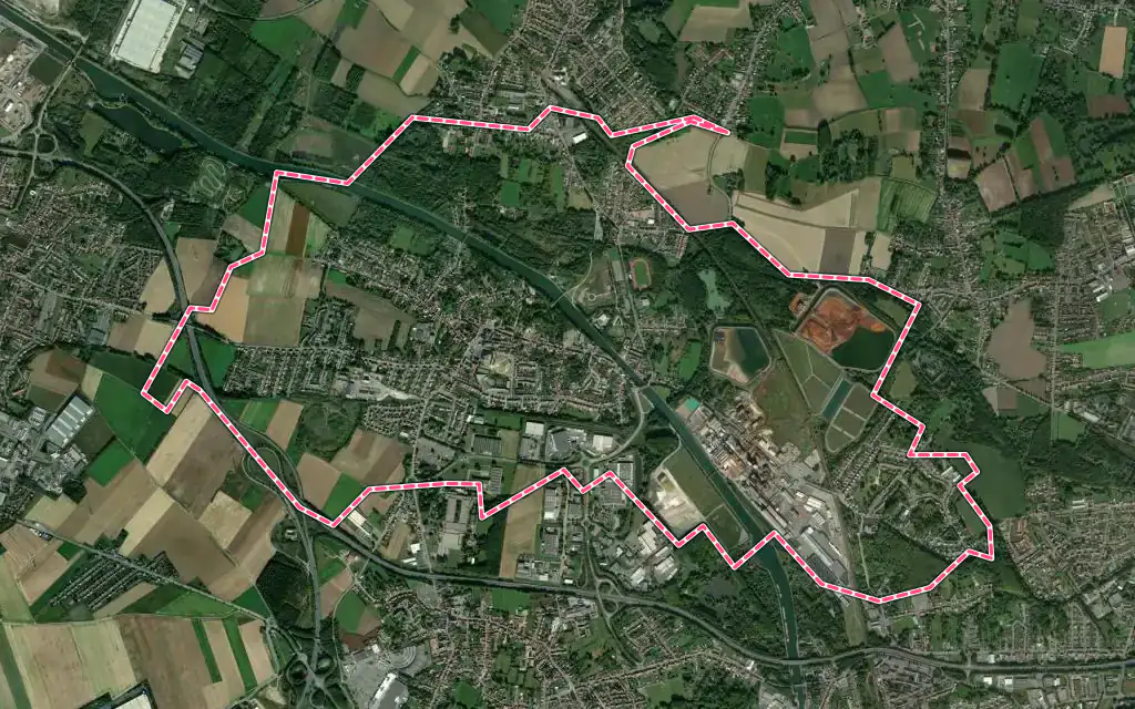 Vue satellite de Auby avec ses contours administratifs
