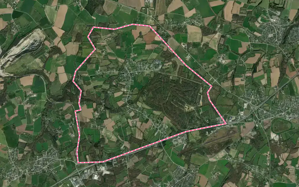 Vue satellite de Aucaleuc avec ses contours administratifs