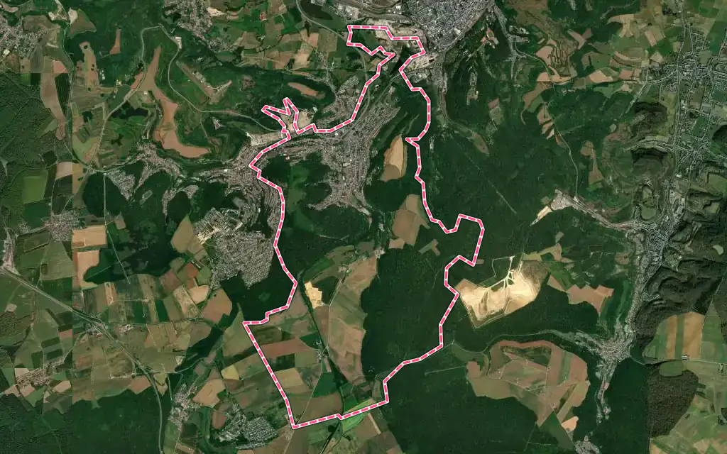 Vue satellite de Audun-le-Tiche avec ses contours administratifs