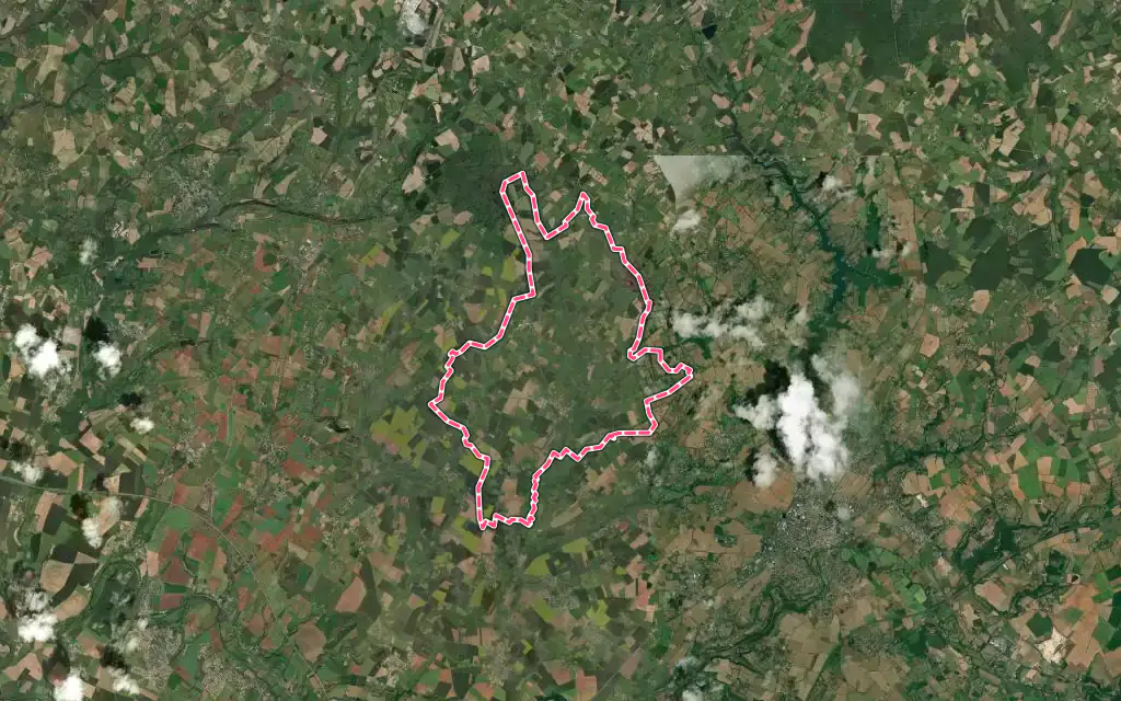 Vue satellite de Augé avec ses contours administratifs