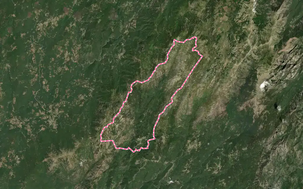 Vue satellite de Aullène avec ses contours administratifs