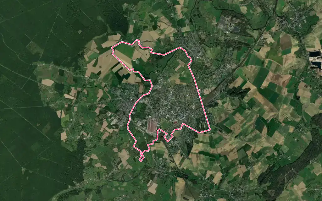 Vue satellite de Aulnoye-Aymeries avec ses contours administratifs