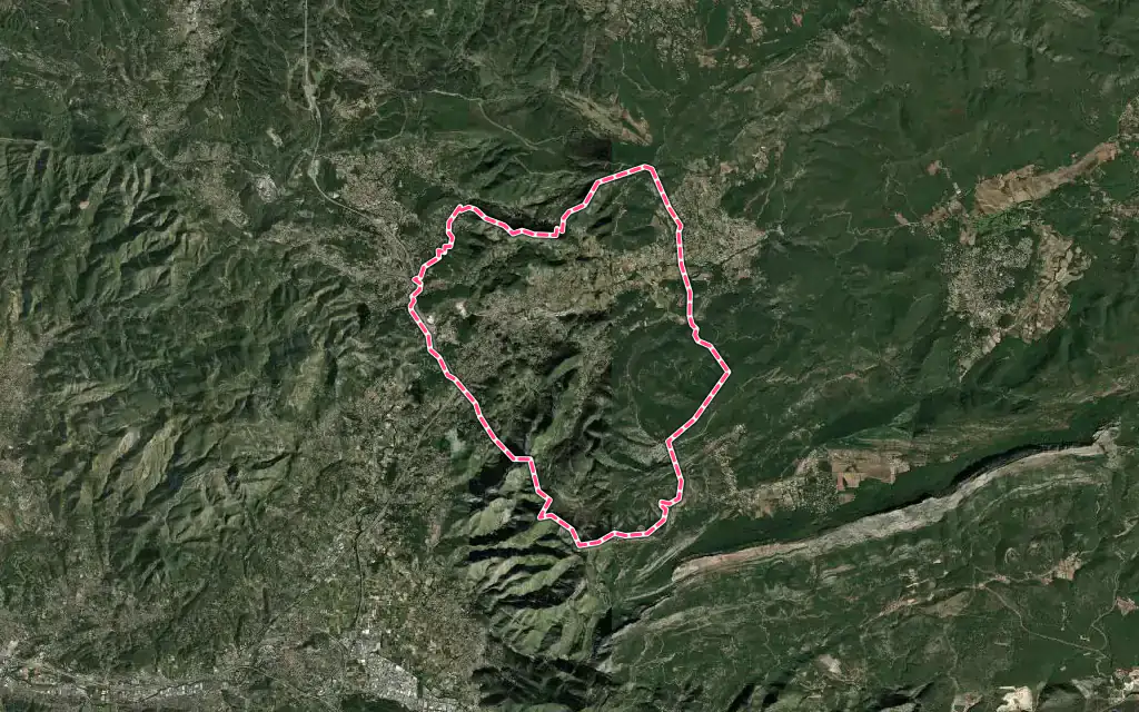 Vue satellite de Auriol avec ses contours administratifs