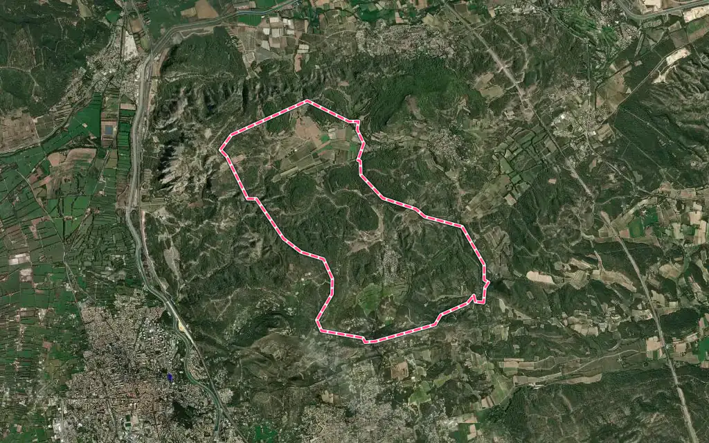 Vue satellite de Aurons avec ses contours administratifs