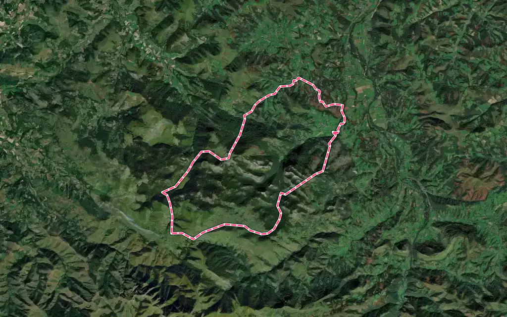 Vue satellite de Aussurucq avec ses contours administratifs