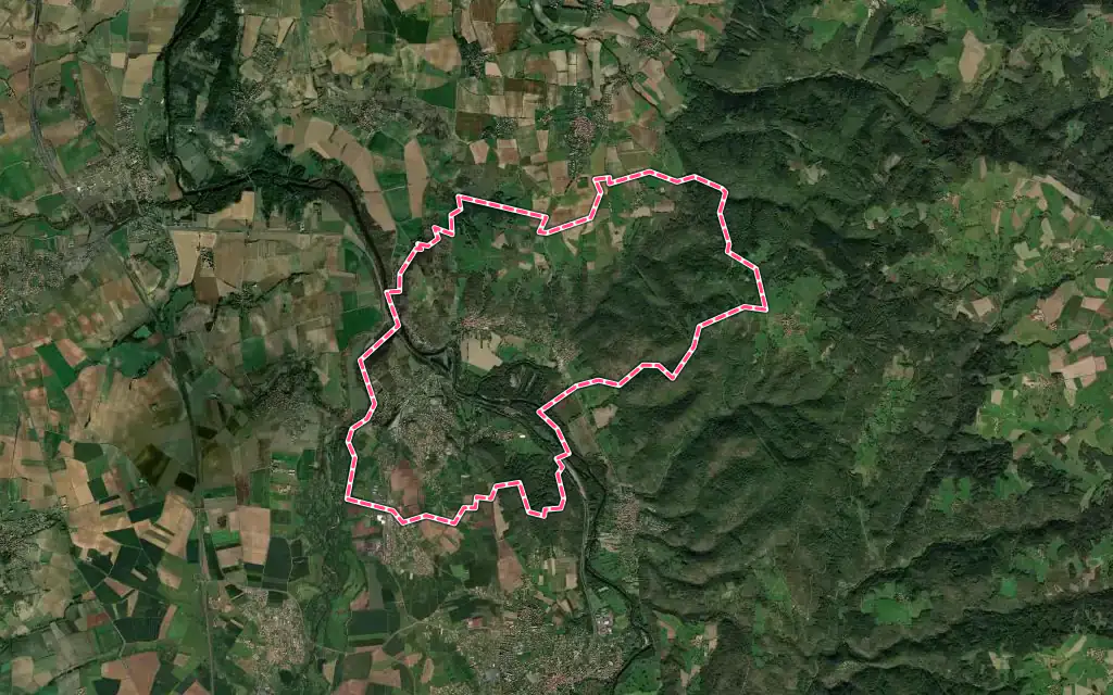 Vue satellite de Auzat-la-Combelle avec ses contours administratifs