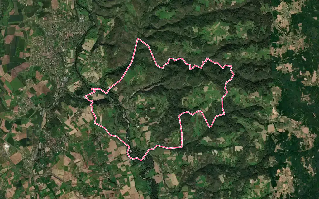 Vue satellite de Auzon avec ses contours administratifs