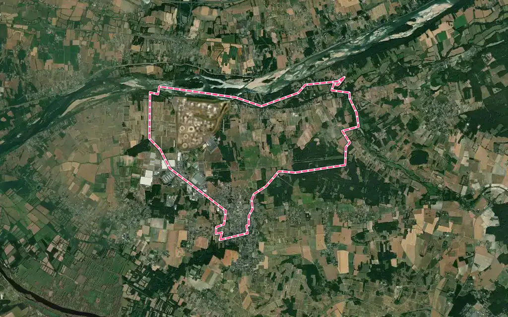 Vue satellite de Avoine avec ses contours administratifs